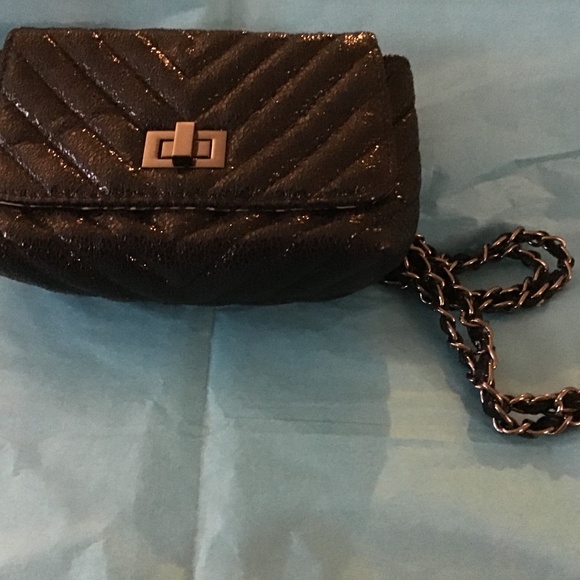 Steve Madden Small Chained Messenger Bag - Picture 1 of 7